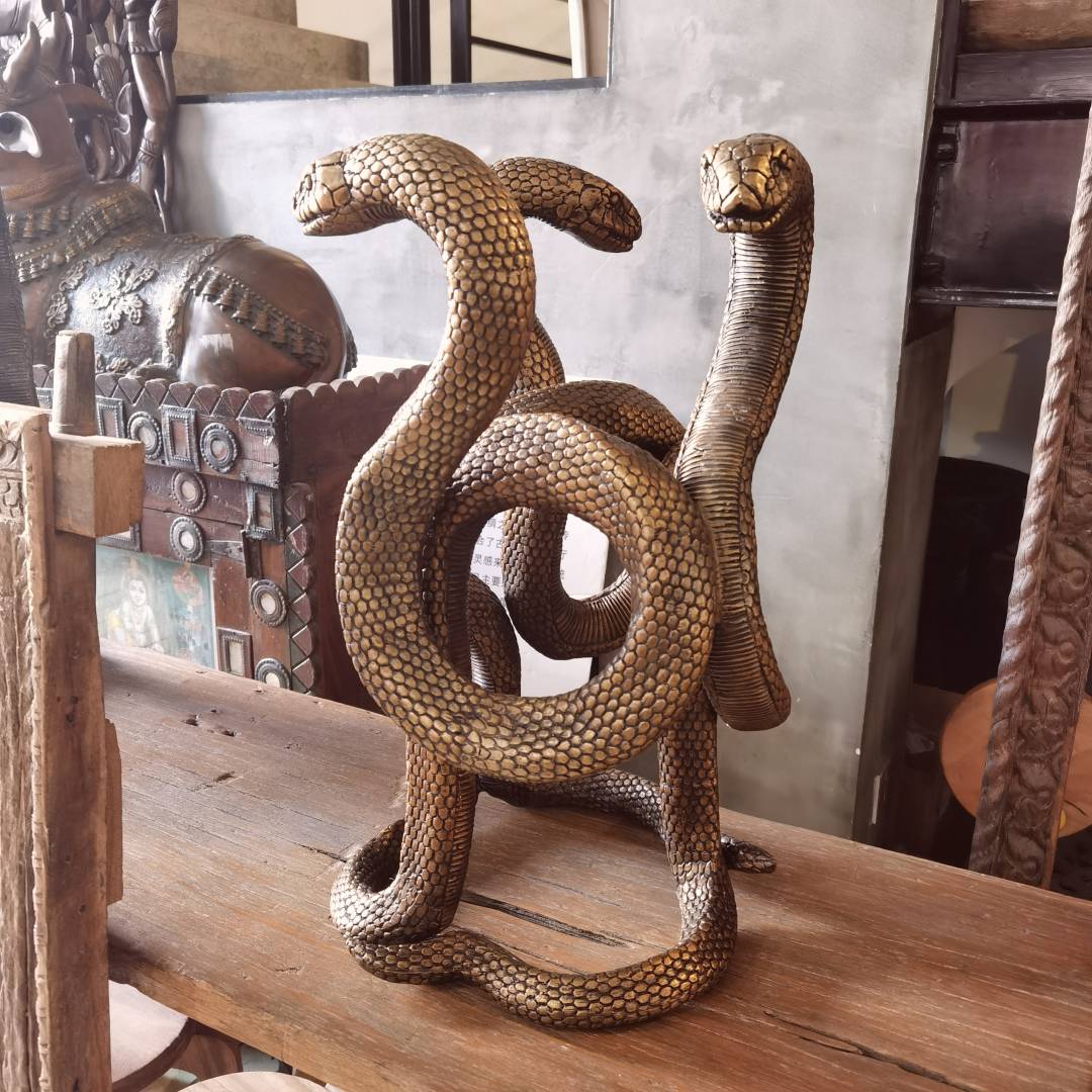 铜制蛇摆件32*30*52cm